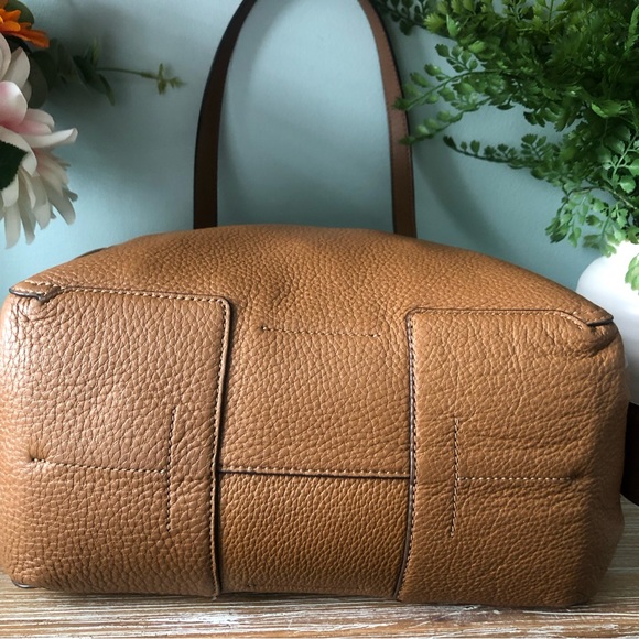 Tory Burch tan leather shoulder bag - Picture 3 of 15